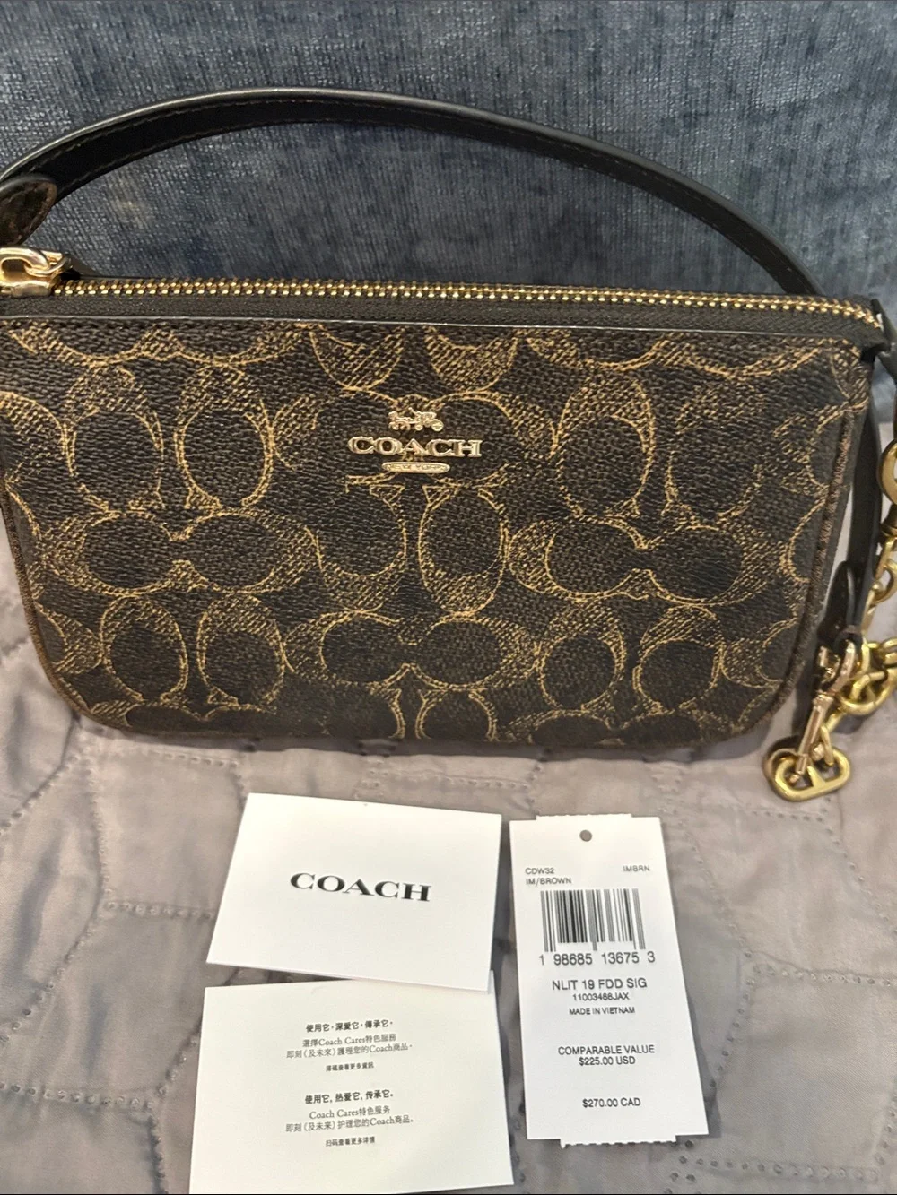Coach loved leather signature Nolita